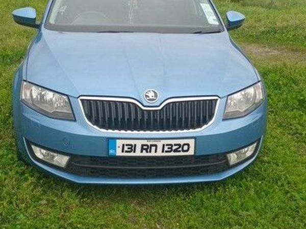 Skoda Octavia Hatchback, Diesel, 2013, Blue