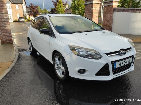 Ford Focus Hatchback, Petrol, 2013, White