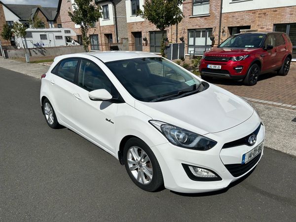 Hyundai i30 Hatchback, Diesel, 2014, White