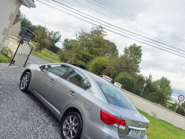 Toyota Avensis Saloon, Diesel, 2012, Grey
