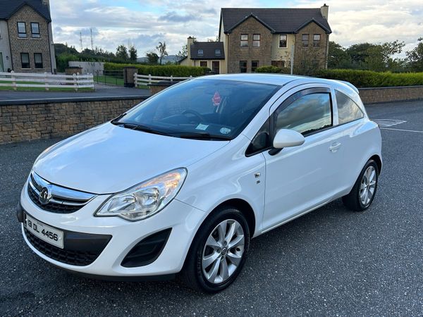 Vauxhall Corsa Hatchback, Petrol, 2013, White