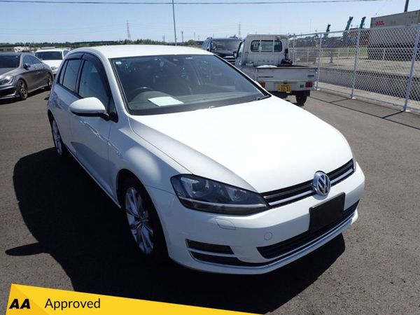 Volkswagen Golf Hatchback, Petrol, 2017, White