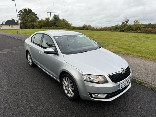 Skoda Octavia Hatchback, Diesel, 2015, Silver
