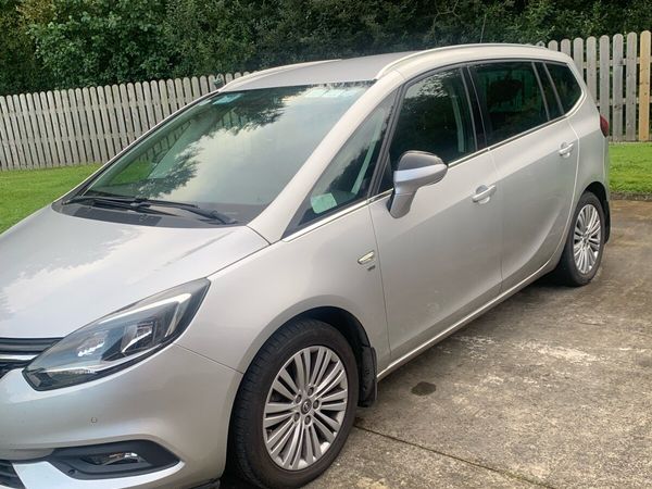 Opel Zafira MPV, Diesel, 2018, Grey
