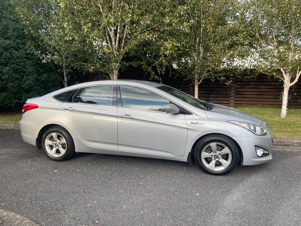 Hyundai i40 Saloon, Diesel, 2013, Silver