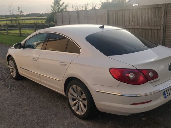 Volkswagen Passat Coupe, Diesel, 2011, White
