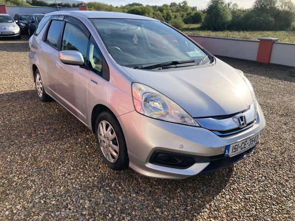 Honda Shuttle Estate, Petrol Hybrid, 2015, Silver