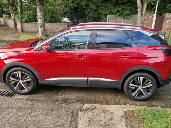 Peugeot 3008 MPV, Petrol, 2019, Red