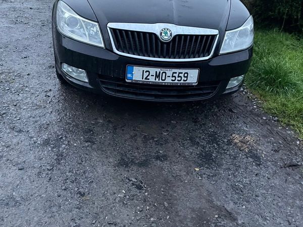 Skoda Octavia Saloon, Diesel, 2012, Black