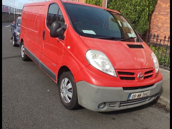Nissan Primastar MPV, Diesel, 2008, Red