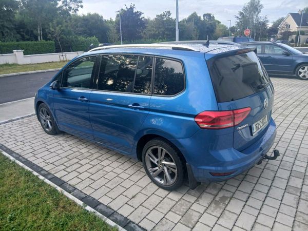 Volkswagen Touran MPV, Diesel, 2016, Blue