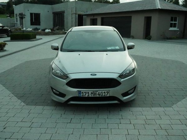 Ford Focus Hatchback, Diesel, 2017, Silver