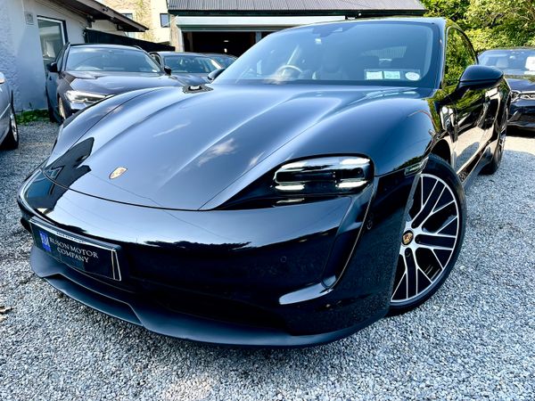 Porsche Taycan Hatchback, Electric, 2020, Black