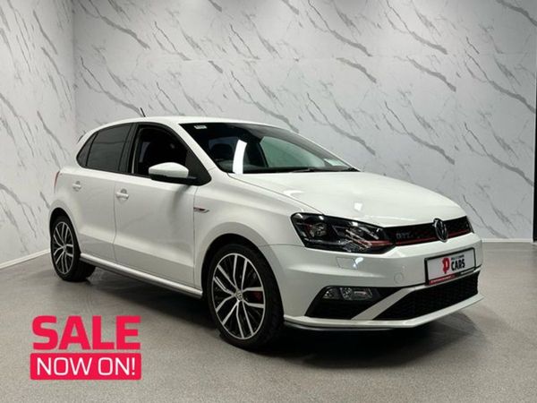 Volkswagen Polo Hatchback, Petrol, 2016, White