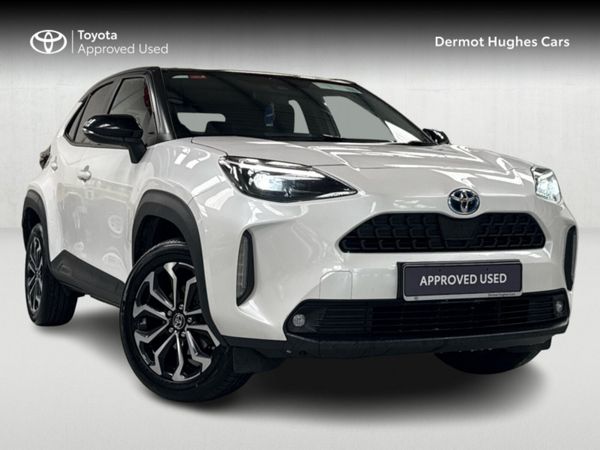 Toyota Yaris Cross Hatchback, Petrol Hybrid, 2021, White