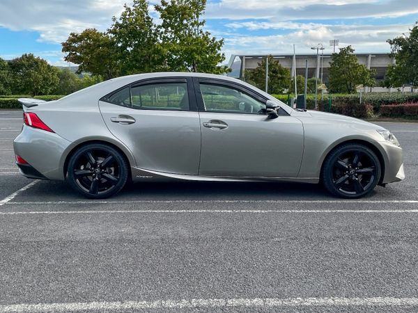 Lexus IS Saloon, Petrol Hybrid, 2016, Silver
