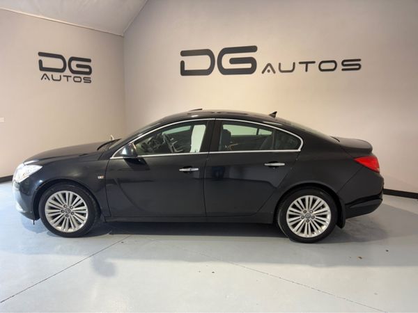 Opel Insignia Hatchback, Diesel, 2013, Black
