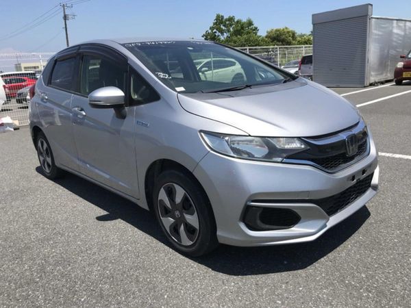 Honda Fit Hatchback, Petrol Hybrid, 2019, Silver