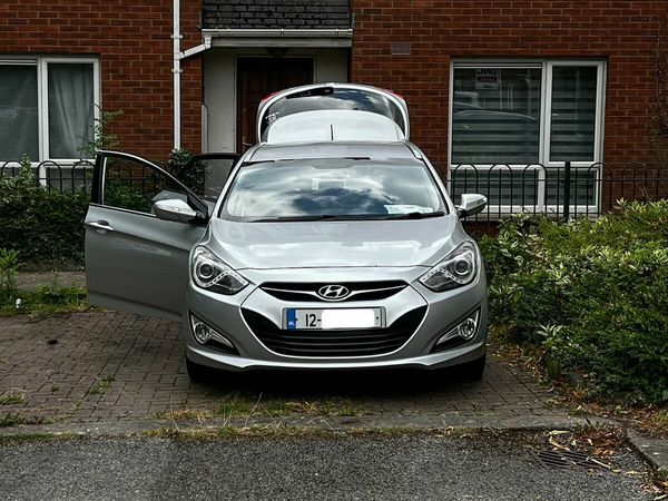 Hyundai i40 Estate, Diesel, 2012, Silver