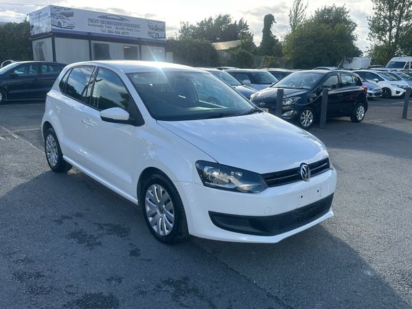 Volkswagen Polo Hatchback, Petrol, 2012, White