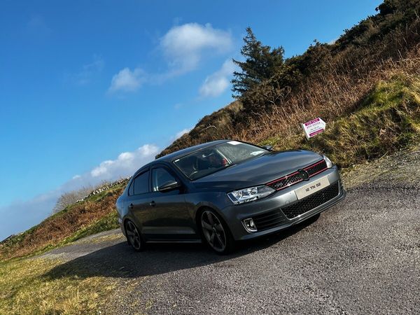 Volkswagen Jetta Saloon, Diesel, 2012, Grey