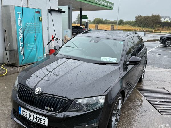 Skoda Octavia Estate, Diesel, 2013, Black