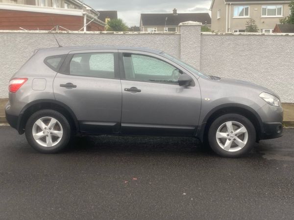 Nissan Qashqai MPV, Diesel, 2013, Grey