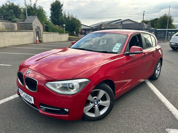 BMW 1-Series Hatchback, Petrol, 2012, Red