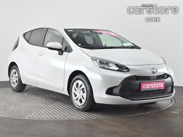Toyota Aqua Hatchback, Petrol Hybrid, 2023, White