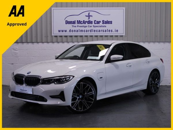 BMW 3-Series Saloon, Petrol Hybrid, 2022, White
