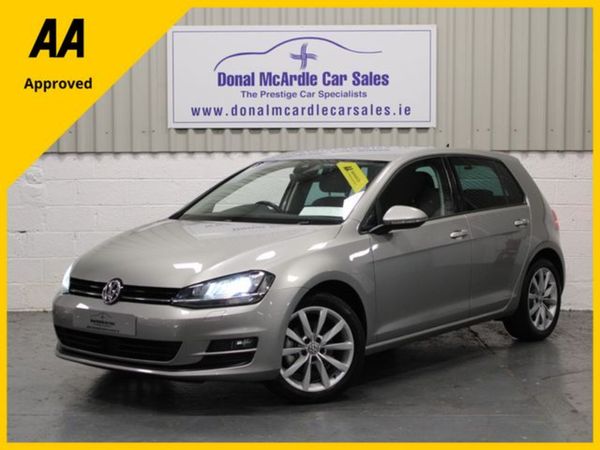 Volkswagen Golf Hatchback, Petrol, 2017, Gold