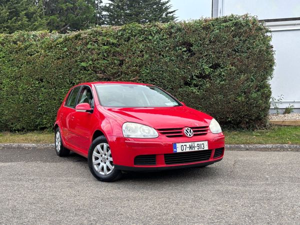 Volkswagen Golf Hatchback, Petrol, 2007, Red