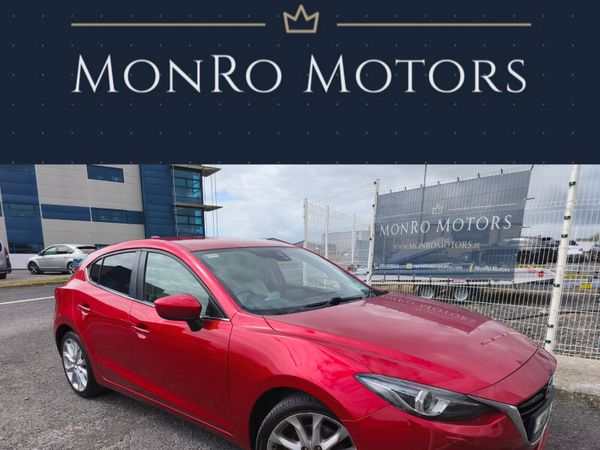 Mazda Mazda3 Hatchback, Diesel, 2014, Red