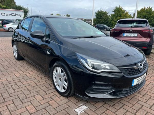 Opel Astra Hatchback, Diesel, 2021, Black