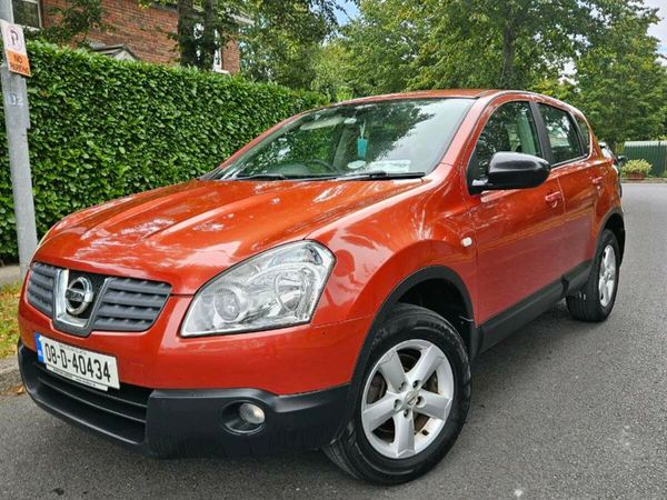 Nissan Qashqai Hatchback, Petrol, 2008, Red