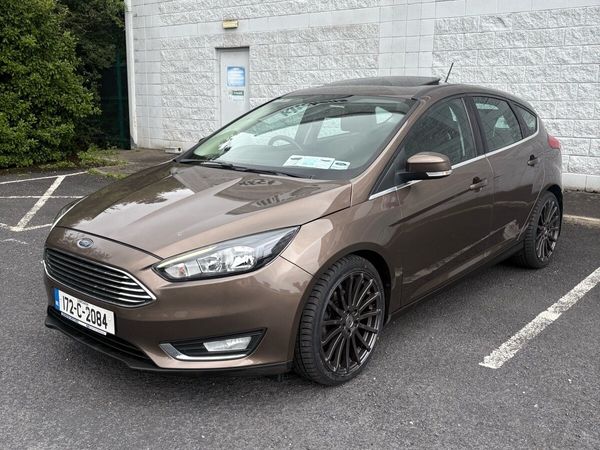 Ford Focus Hatchback, Diesel, 2017, Brown