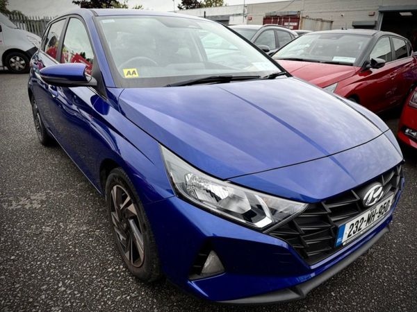 Hyundai i20 Hatchback, Petrol, 2023, Blue