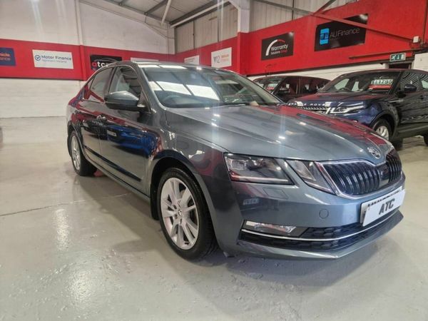 Skoda Octavia Hatchback, Diesel, 2019, Grey