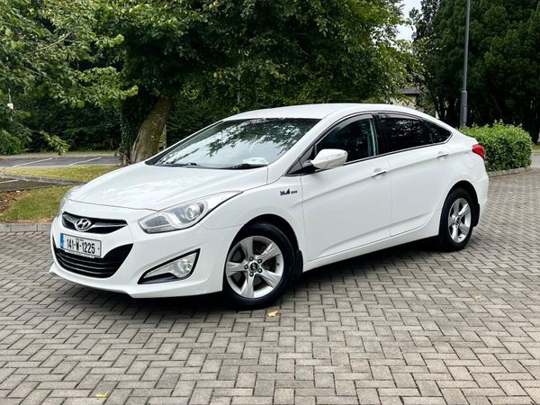 Hyundai i40 Saloon, Diesel, 2014, White