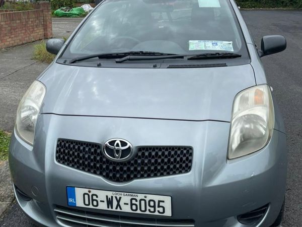 Toyota Yaris Hatchback, Petrol, 2006, Silver