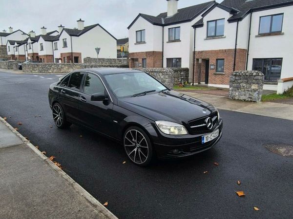 Mercedes-Benz C-Class Saloon, Diesel, 2010, Black