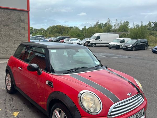 Mini Cooper Hatchback, Petrol, 2010, Red