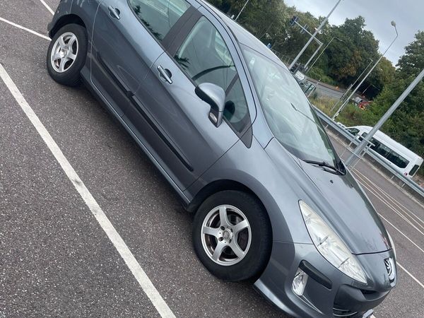 Peugeot 308 Hatchback, Diesel, 2009, Grey
