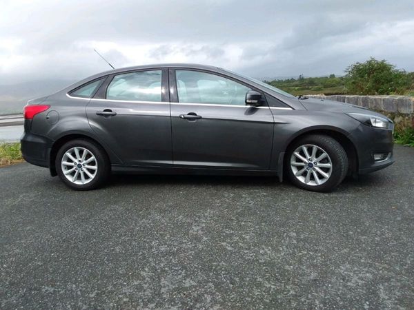 Ford Focus Saloon, Diesel, 2016, Grey