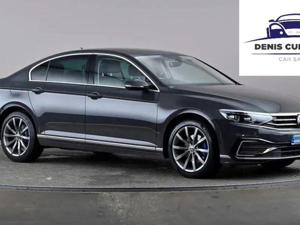 Volkswagen Passat Saloon, Diesel, 2021, Grey