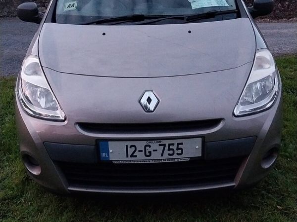 Renault Clio Hatchback, Ethanol Petrol, 2012, Gold
