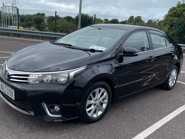 Toyota Corolla Saloon, Diesel, 2016, Black