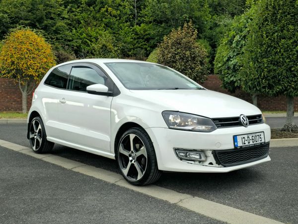 Volkswagen Polo Hatchback, Petrol, 2012, White