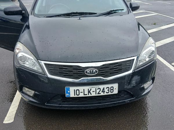 Kia Ceed Hatchback, Diesel, 2010, Black