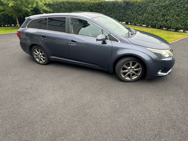 Toyota Avensis Estate, Diesel, 2012, Blue